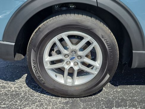 Used 2026 Ford Explorer Active w/ Active Comfort Package RWD image 7