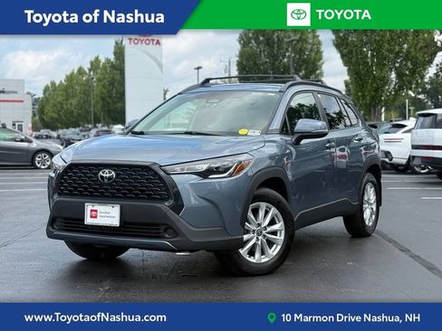 Used 2023 Toyota Corolla Cross LE AWD/4WD image 1
