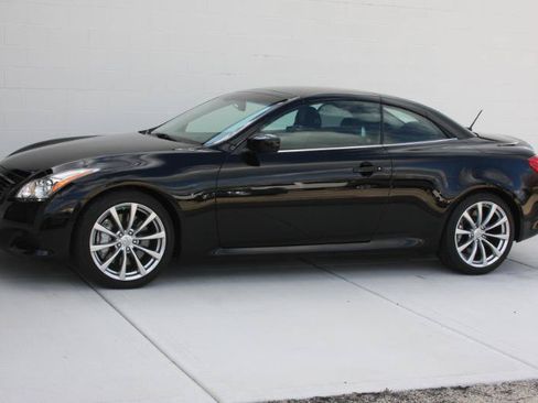 Used 2009 INFINITI G37 Convertible w/ Premium Pkg RWD image 29