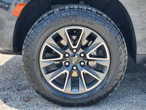 Used 2022 Chevrolet Tahoe Z71 w/ Luxury Package AWD/4WD image 10