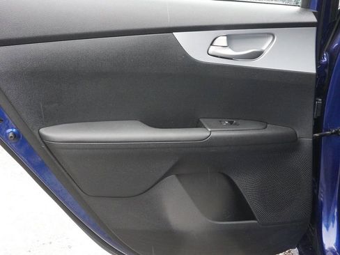 Used 2023 Kia Forte LXS FWD image 17