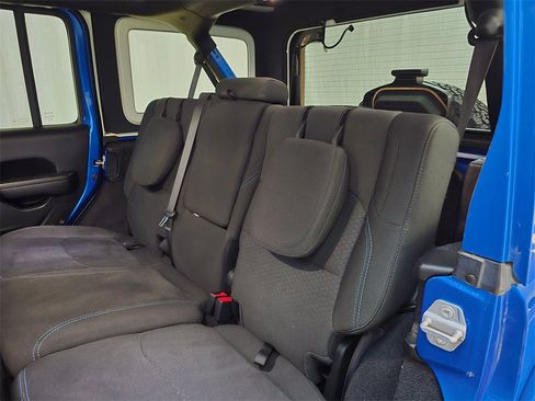 Used 2021 Jeep Wrangler Unlimited Rubicon 4xe w/ Steel Bumper Group image 17