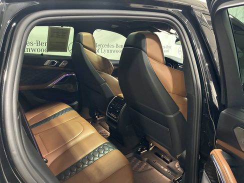 Used 2021 BMW X6 M w/ Competition Package image 24