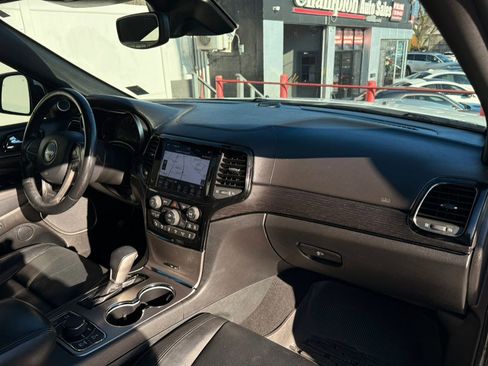 Used 2020 Jeep Grand Cherokee High Altitude image 25