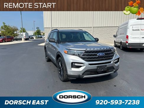 Certified 2023 Ford Explorer XLT w/ Equipment Group 202A AWD/4WD image 4