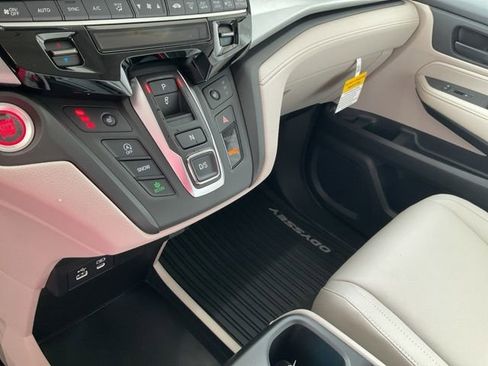 New 2026 Honda Odyssey EX-L image 13