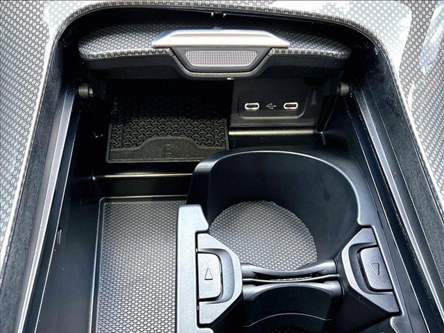 Used 2026 Mercedes-Benz C 300 Sedan image 26