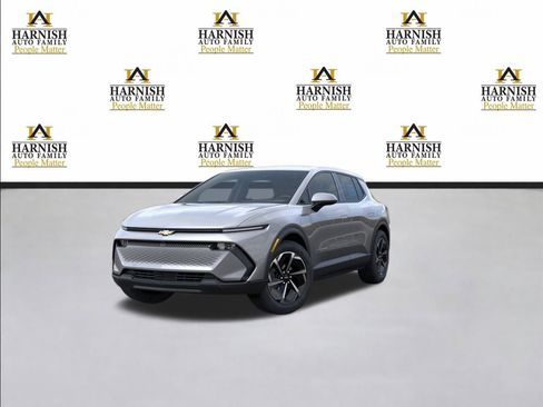 New 2026 Chevrolet Equinox EV LT w/ Comfort Package image 11