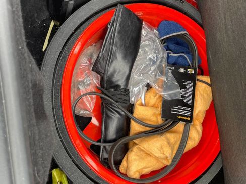 Used 2002 Porsche 911 Carrera 4S image 32