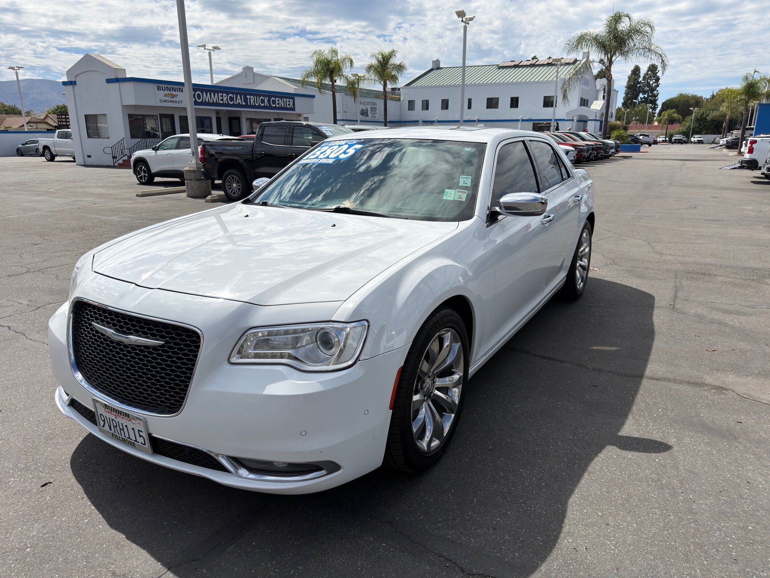 Used 2015 Chrysler 300 C w/ Harman/Kardon Audio Group RWD image 4