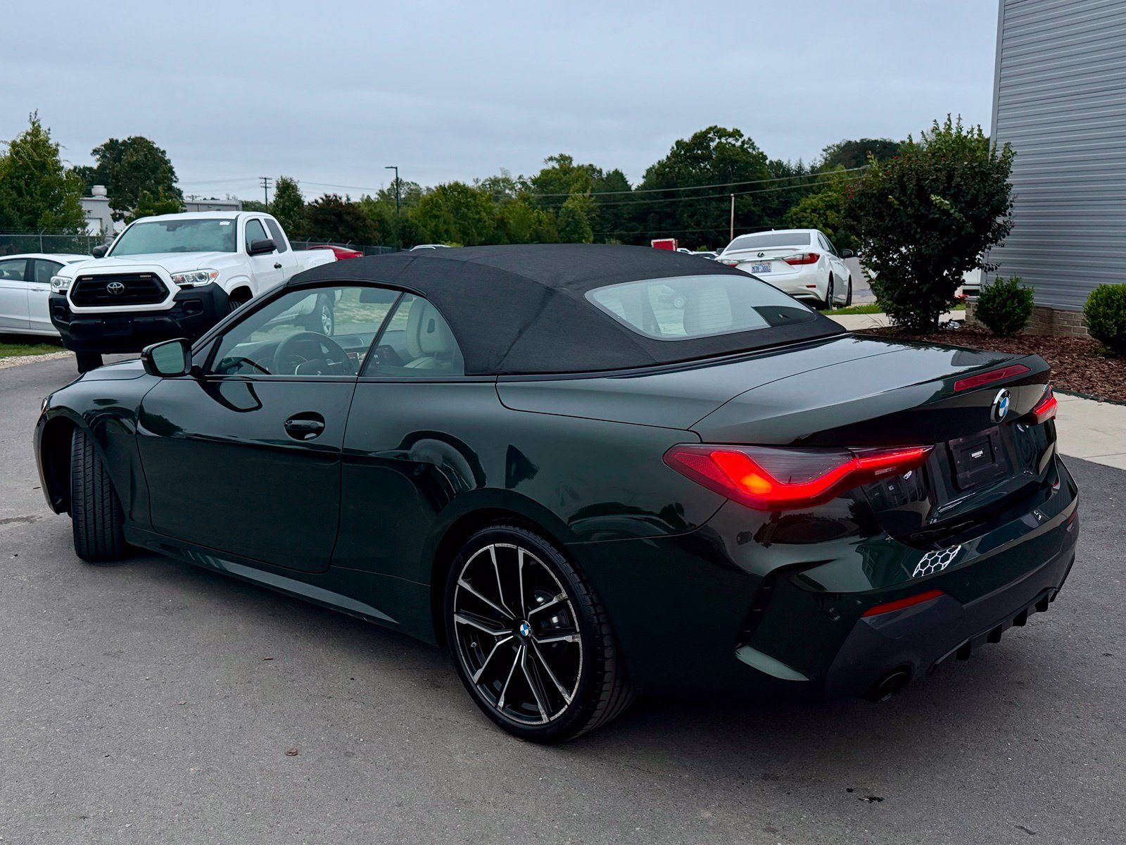 Used 2022 BMW 430i Convertible w/ M Sport Package RWD image 43