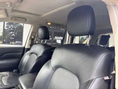 Used 2024 INFINITI QX80 Luxe w/ Cargo Package AWD/4WD image 3