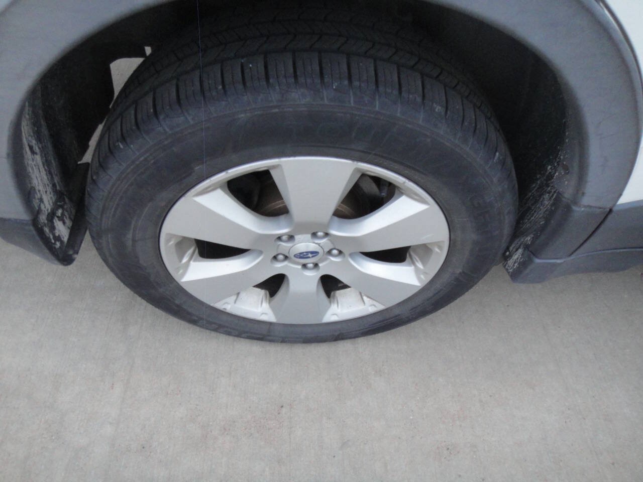 Used 2012 Subaru Outback 2.5i Limited w/ Moonroof Pkg AWD/4WD image 22