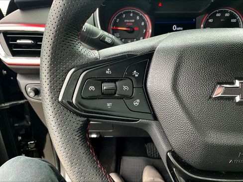 Used 2023 Chevrolet TrailBlazer RS w/ Technology Package image 22