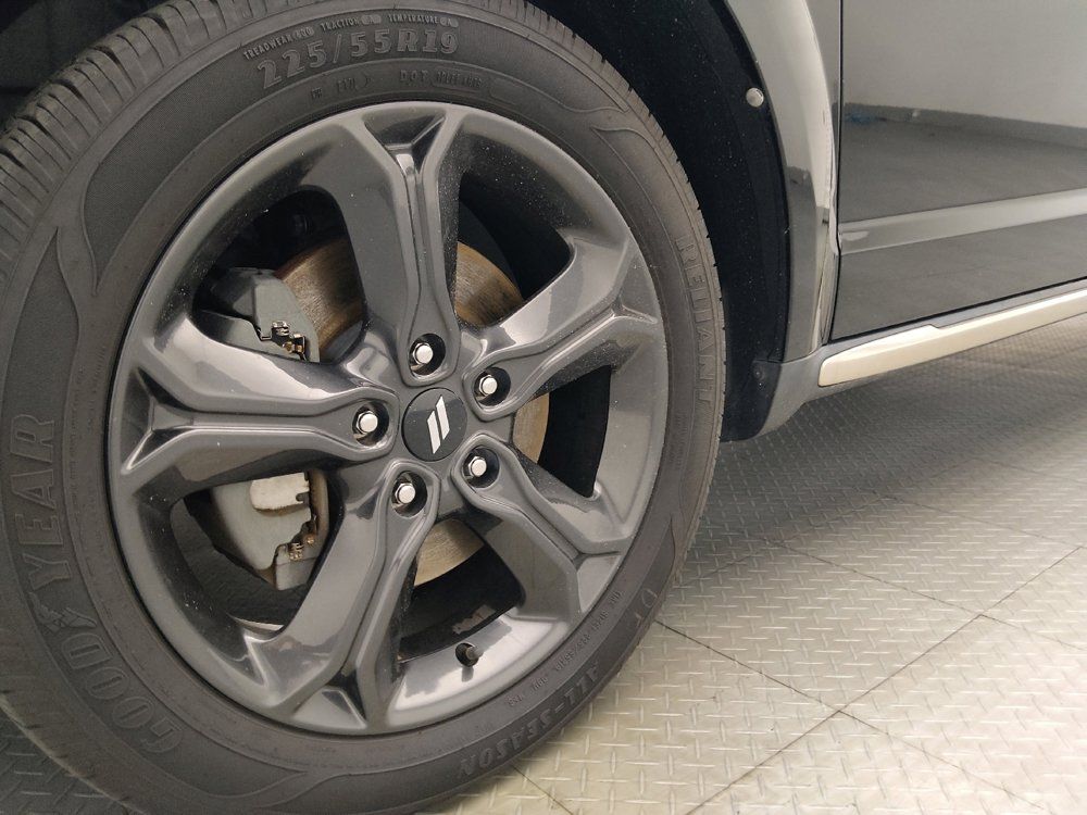 Used 2018 Dodge Journey Crossroad w/ Nav & Sun Group FWD image 31