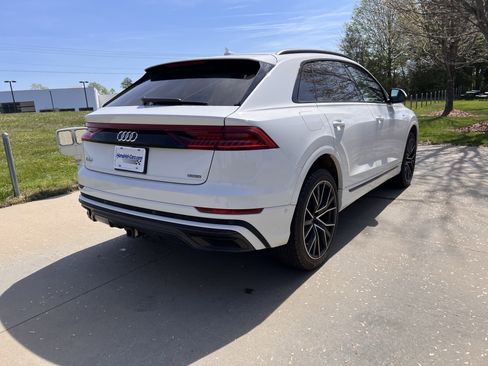 Used 2021 Audi Q8 Premium Plus w/ Premium Plus Package image 11