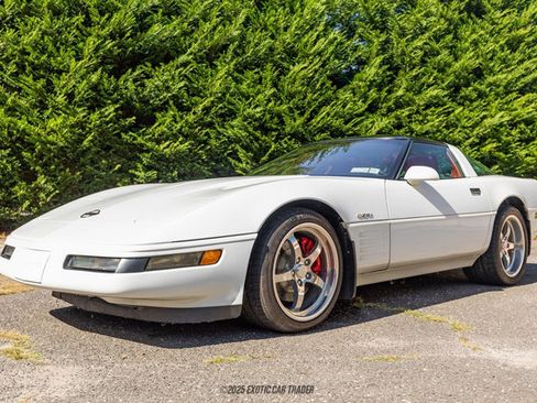 Used 1991 Chevrolet Corvette ZR-1 image 14
