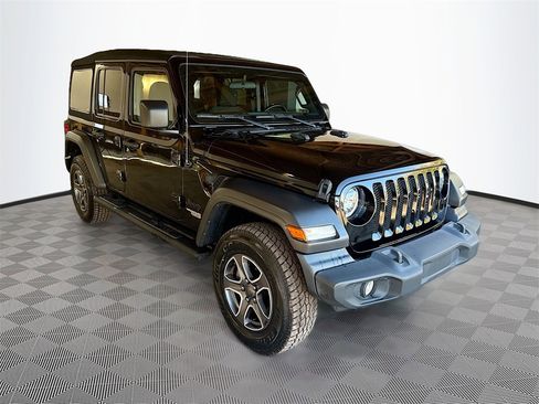 Used 2021 Jeep Wrangler Unlimited Sport S image 4