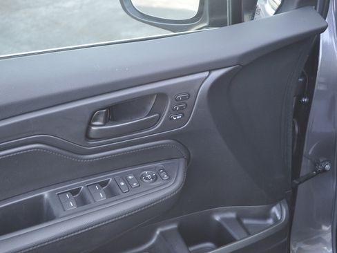 Used 2024 Honda Odyssey EX-L image 17