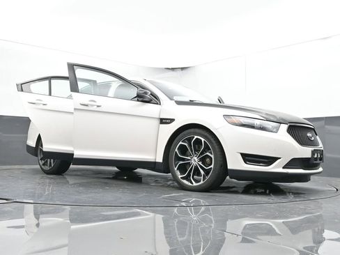 Used 2017 Ford Taurus SHO image 67
