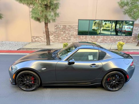 Used 2017 MAZDA MX-5 Miata RF Club w/ Brembo/BBS Package image 6