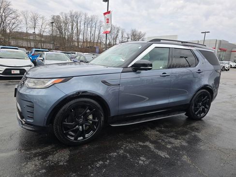 Used 2023 Land Rover Discovery S R-Dynamic AWD/4WD image 3