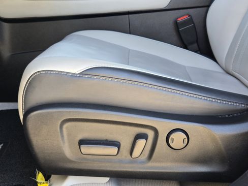 Used 2019 Lexus RX 350 FWD w/ Navigation Package image 35