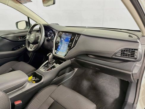 Used 2025 Subaru Outback Premium w/ Popular Package #1A AWD/4WD image 31