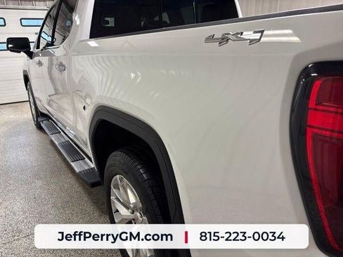 Used 2019 GMC Sierra 1500 SLT w/ SLT Premium Plus Package AWD/4WD image 10