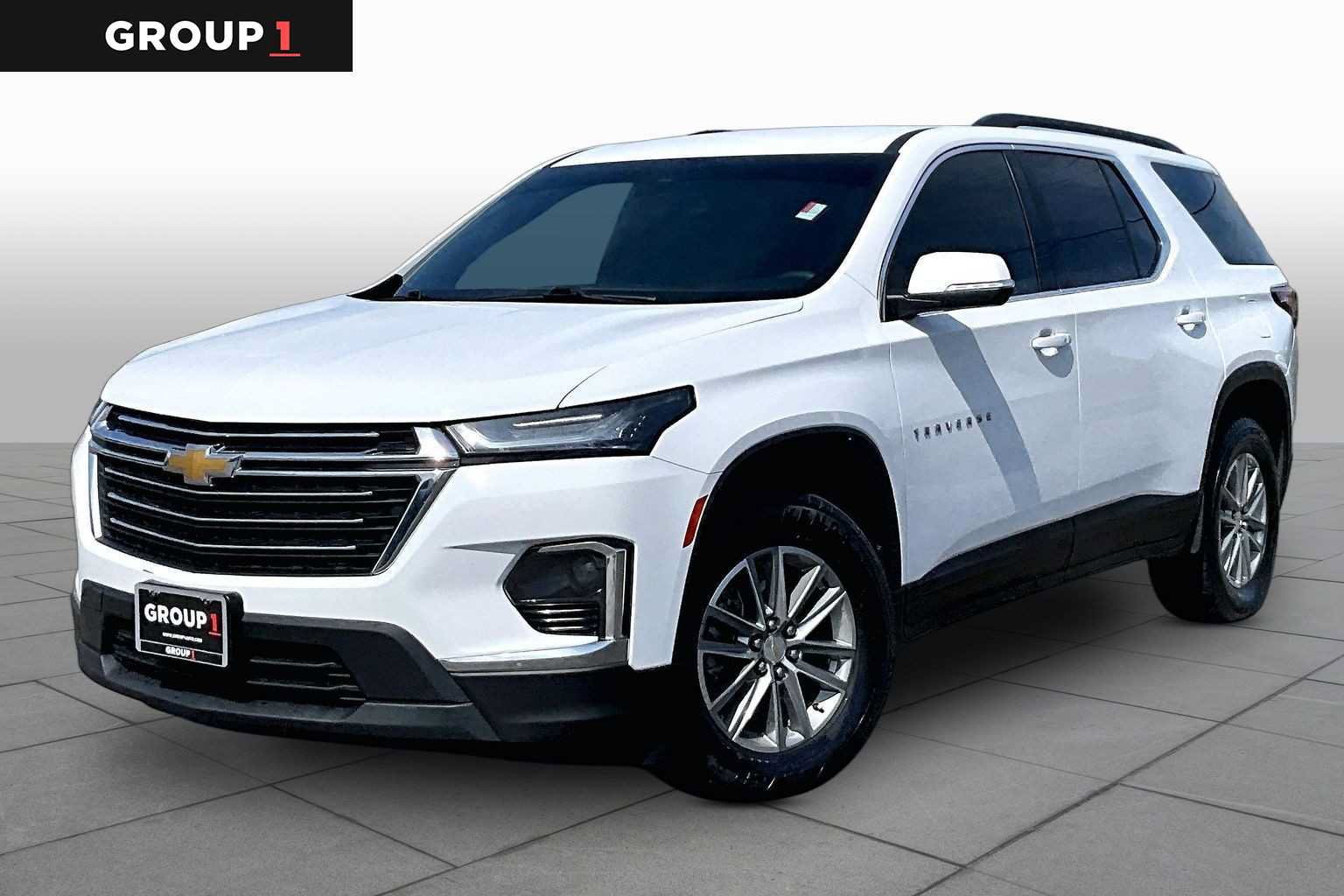 Used 2023 Chevrolet Traverse LT FWD image 1