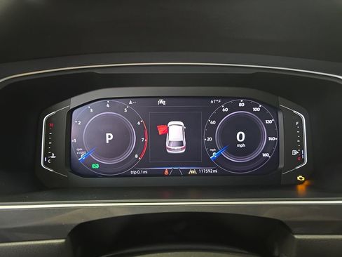 Used 2020 Volkswagen Tiguan SEL image 21