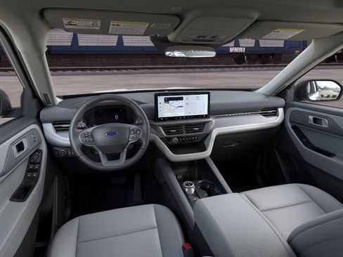 New 2026 Ford Explorer Active w/ Active Comfort Package AWD/4WD image 9
