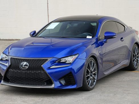 Used 2015 Lexus RC F w/ Performance Package RWD image 41