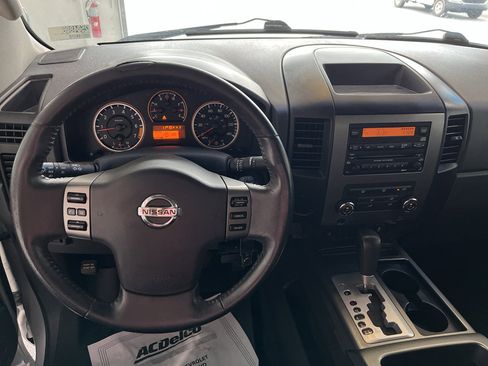 Used 2012 Nissan Titan SV w/ SV Value Truck Pkg RWD image 14