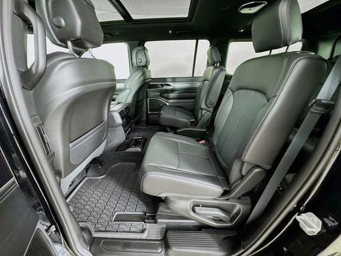 New 2026 Jeep Grand Wagoneer 4WD image 29