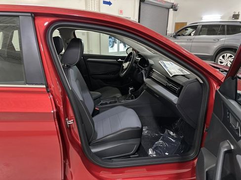 New 2026 Volkswagen Jetta SE FWD image 36