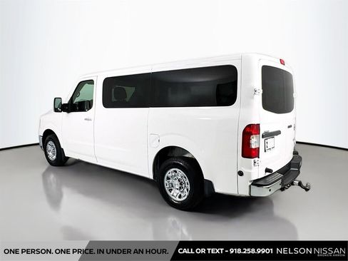 Used 2018 Nissan NV 3500 SL RWD image 7