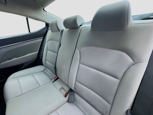 Used 2018 Hyundai Elantra SEL image 15