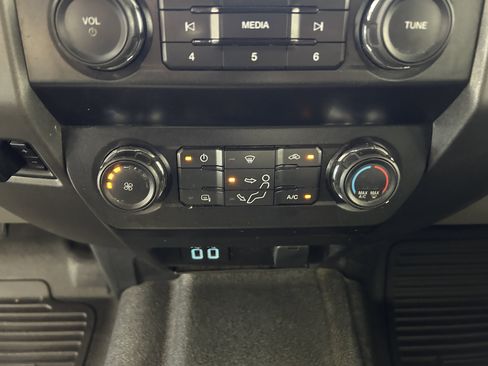 Used 2019 Ford F350 XL w/ STX Appearance Package AWD/4WD image 19