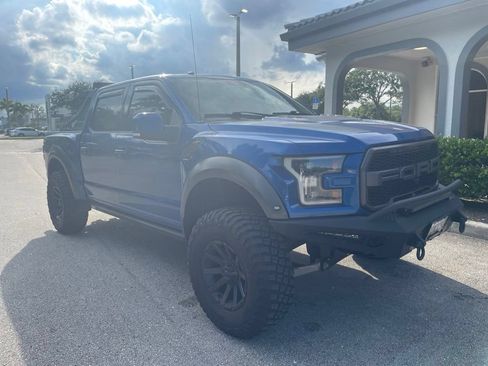 Used 2018 Ford F150 Raptor w/ Equipment Group 802A Luxury AWD/4WD image 2