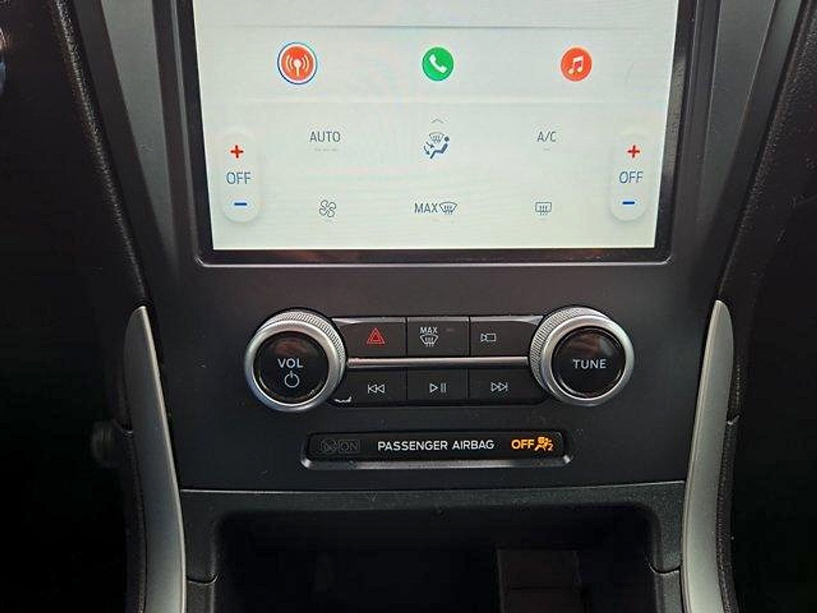 Used 2022 Ford Edge SE w/ Black Appearance Package AWD/4WD image 20