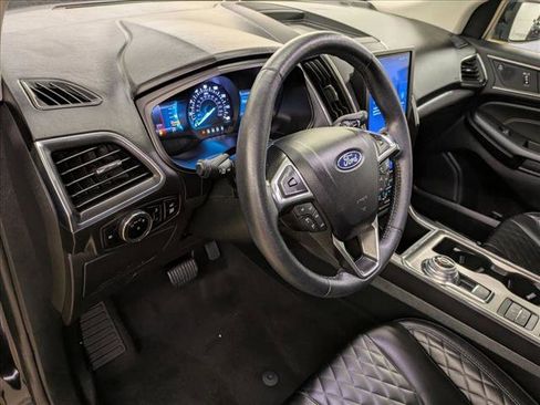 Used 2024 Ford Edge Titanium image 10