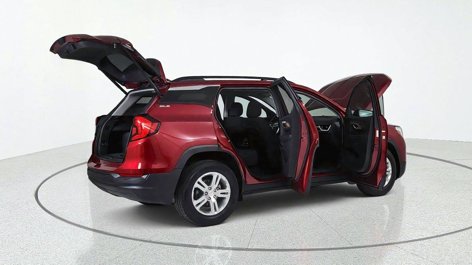 Used 2019 GMC Terrain SLE w/ Driver Convenience Package FWD image 14