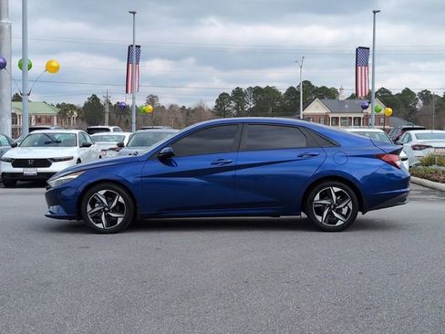 Used 2023 Hyundai Elantra SEL w/ Convenience Package image 8