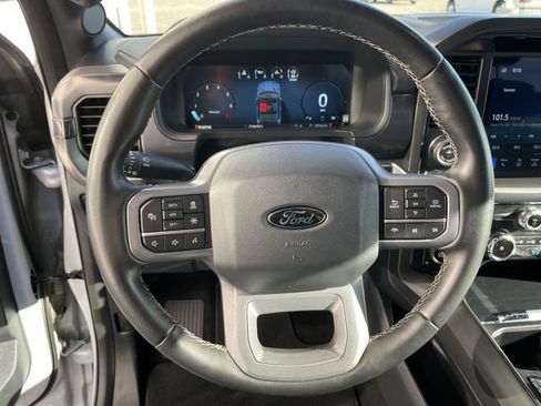 Used 2025 Ford F150 Lariat AWD/4WD image 14