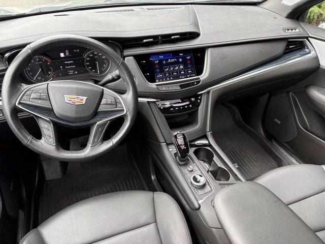 Certified 2024 Cadillac XT5 Premium Luxury w/ LPO, Floor Liner Package AWD/4WD image 20