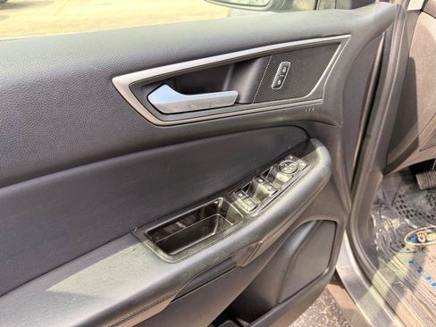 Used 2017 Ford Edge SEL w/ Equipment Group 201A AWD/4WD image 9