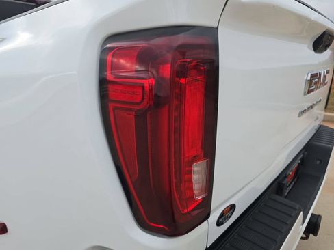 Used 2021 GMC Sierra 3500 Denali w/ Denali Ultimate Package AWD/4WD image 34