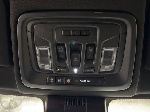 New 2026 Chevrolet Silverado 1500 High Country AWD/4WD image 31
