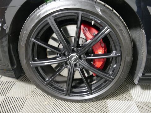 Used 2022 Audi S8 image 9